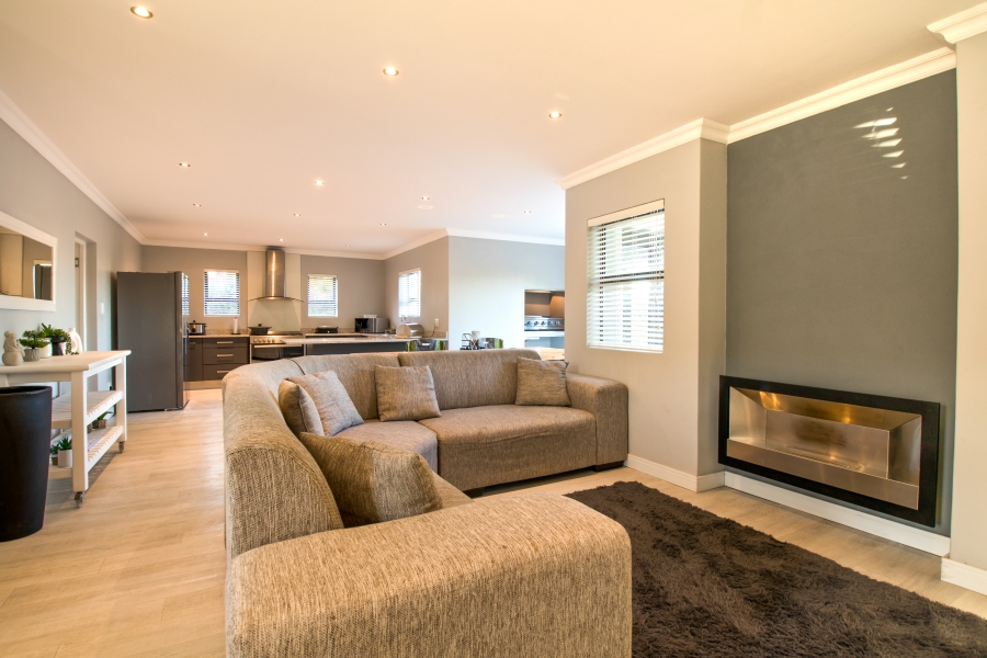 4 Bedroom Property for Sale in Hartenbos Landgoed Western Cape